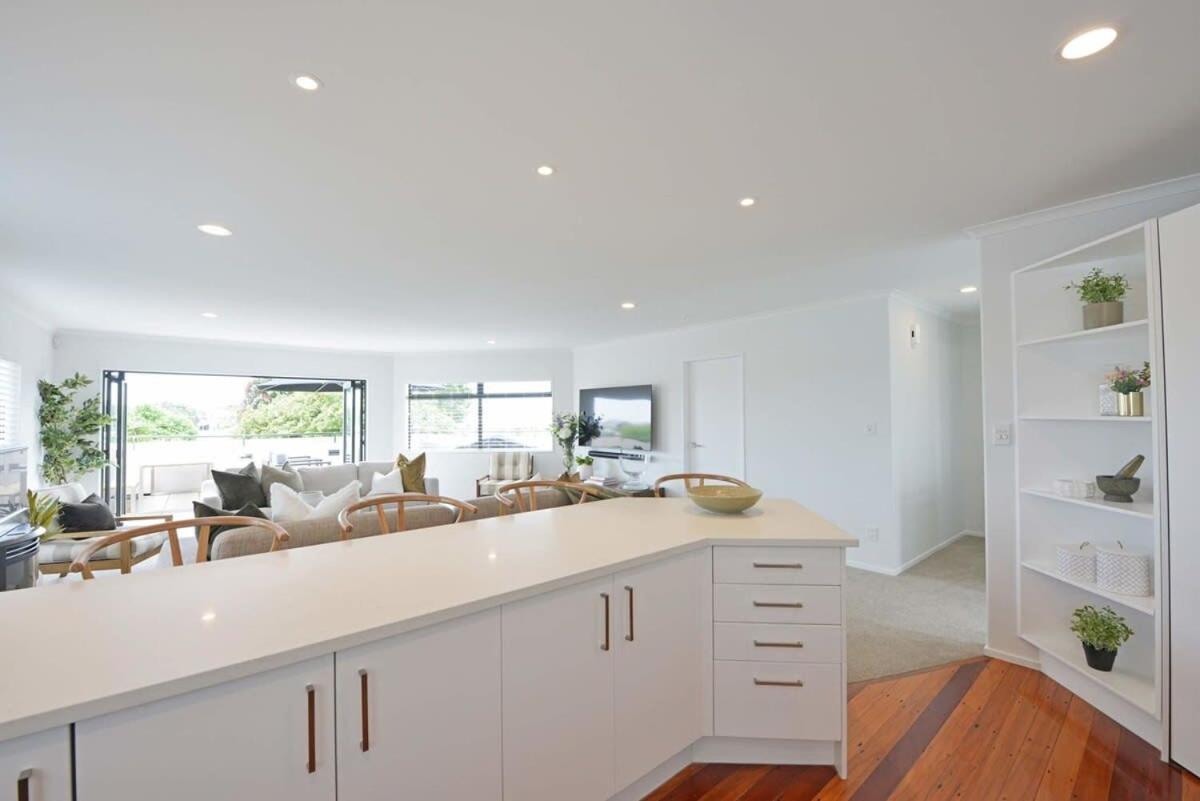 Escape To High End Comforts On Riverton Villa Mount Maunganui Exterior photo