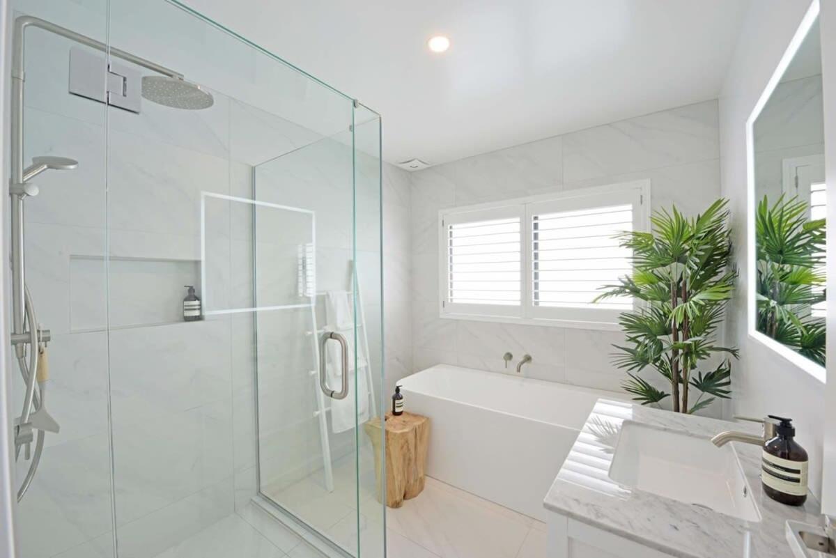 Escape To High End Comforts On Riverton Villa Mount Maunganui Exterior photo