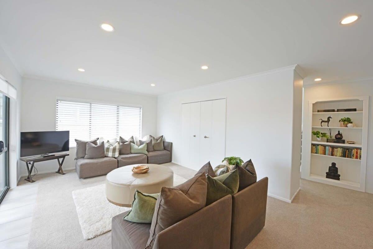 Escape To High End Comforts On Riverton Villa Mount Maunganui Exterior photo