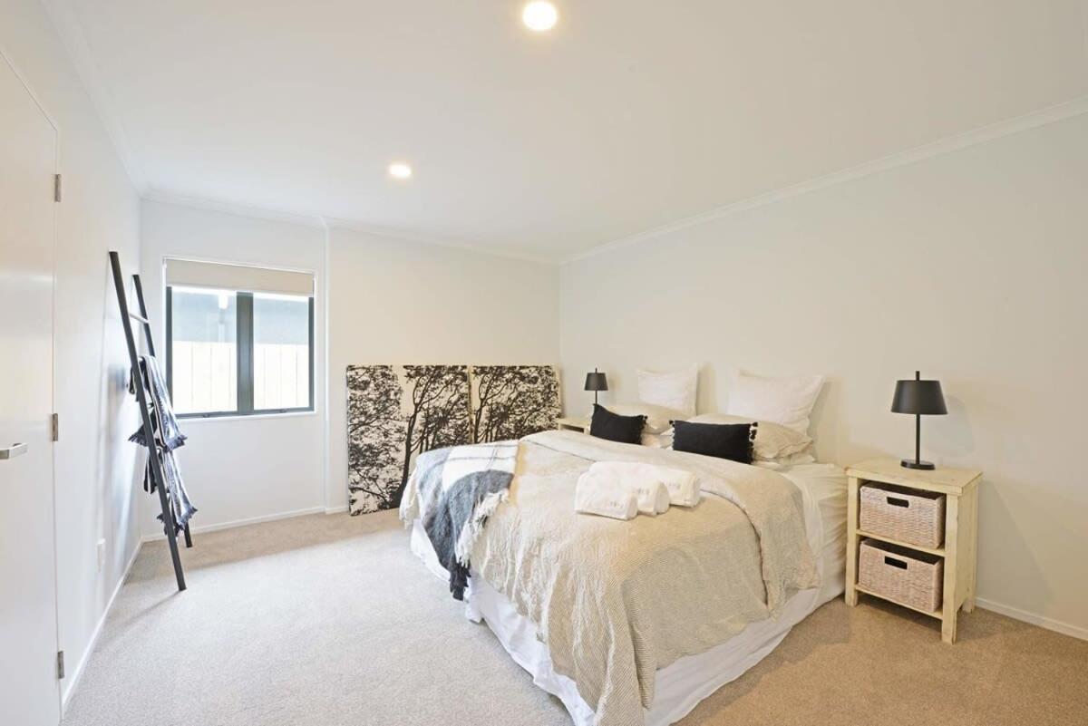 Escape To High End Comforts On Riverton Villa Mount Maunganui Exterior photo
